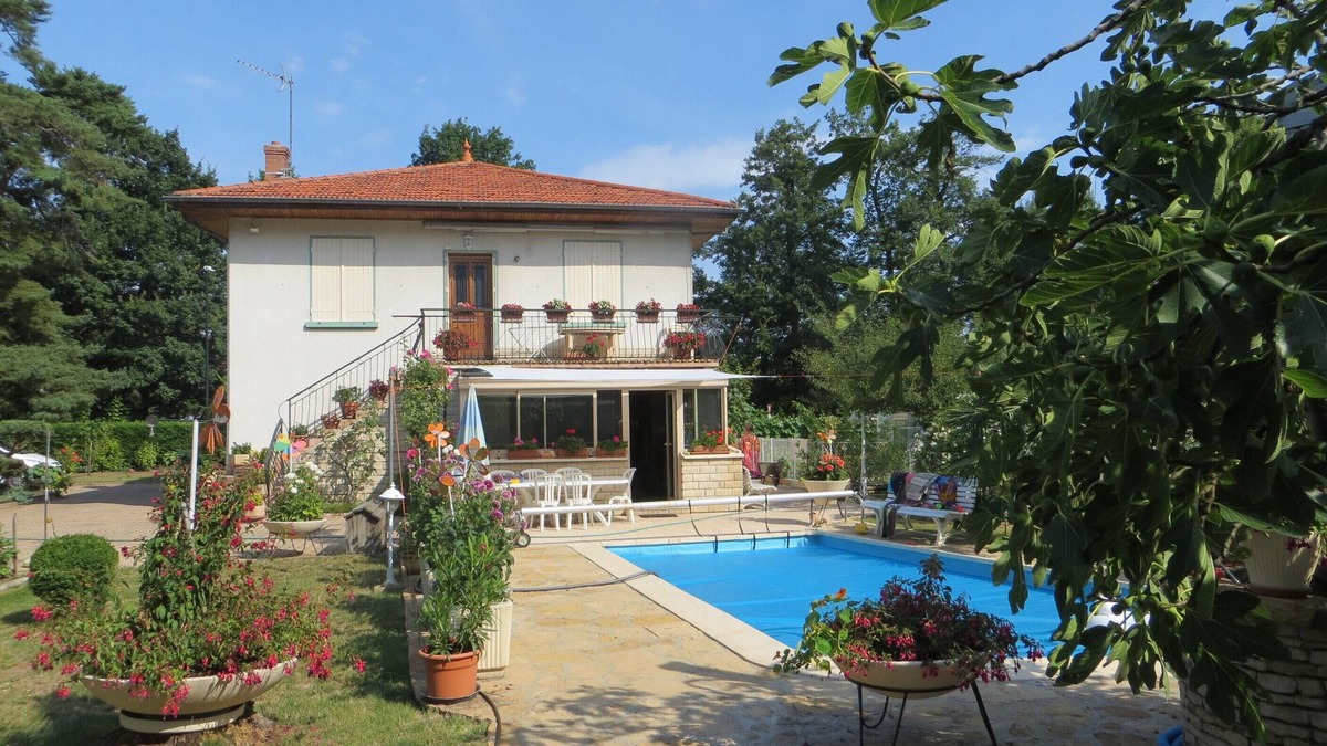 Marcy-l'Etoile Apartment | T2 calm and independent