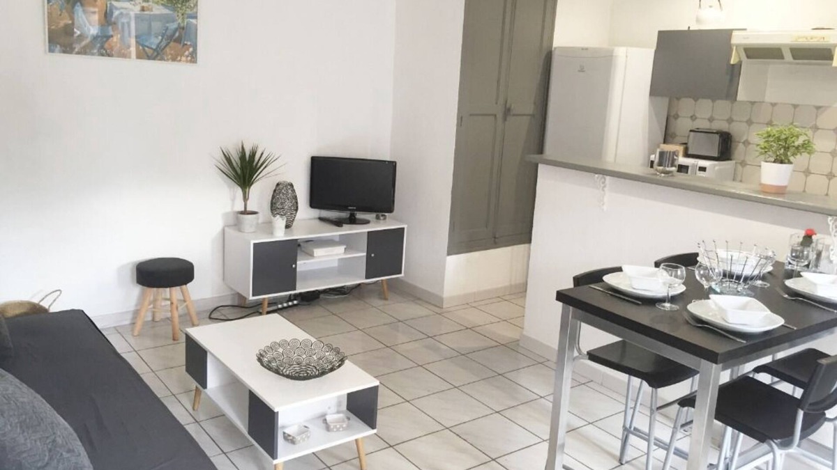 Vedene Apartment | T2 independant + terrace; Vedene, near Avignon