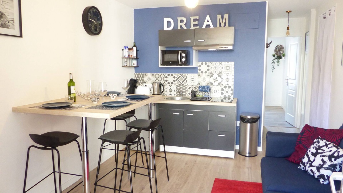 Faubourg-Raines Apartment | T2 L'épicurienne: at the foot of the Cité de la Gastronomie and downtown Dijon