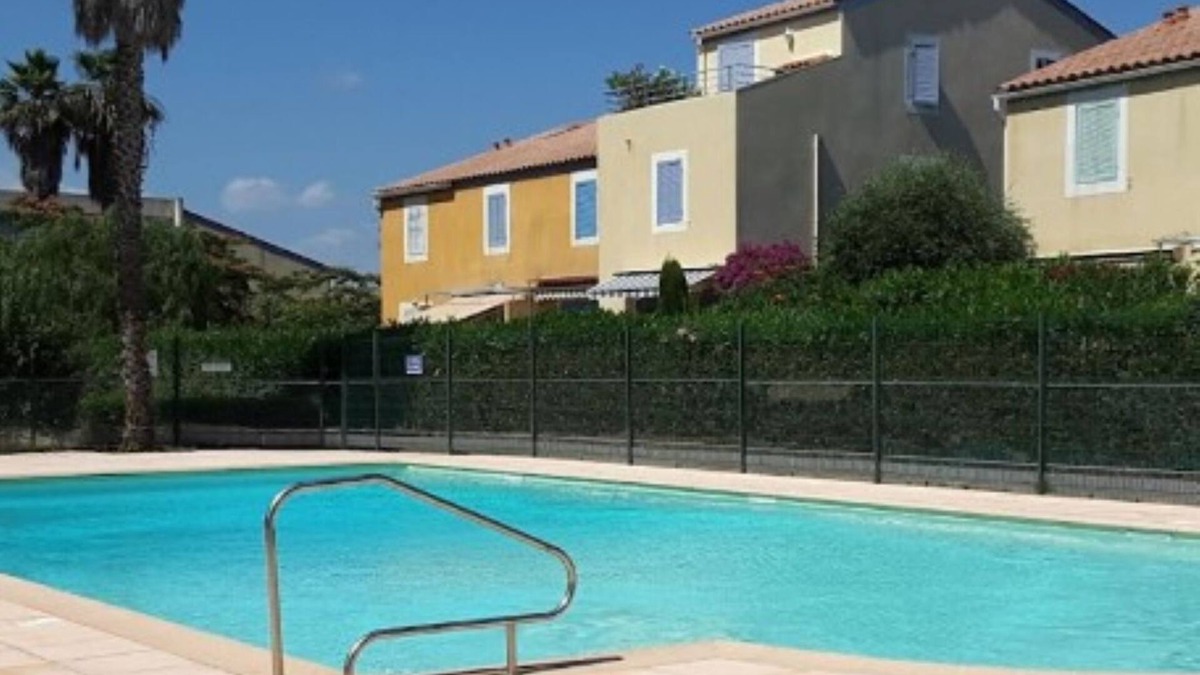 Miramar Apartment | T2 Swimming pool Wi-Fi Loggia Parking 250m Miramar beach