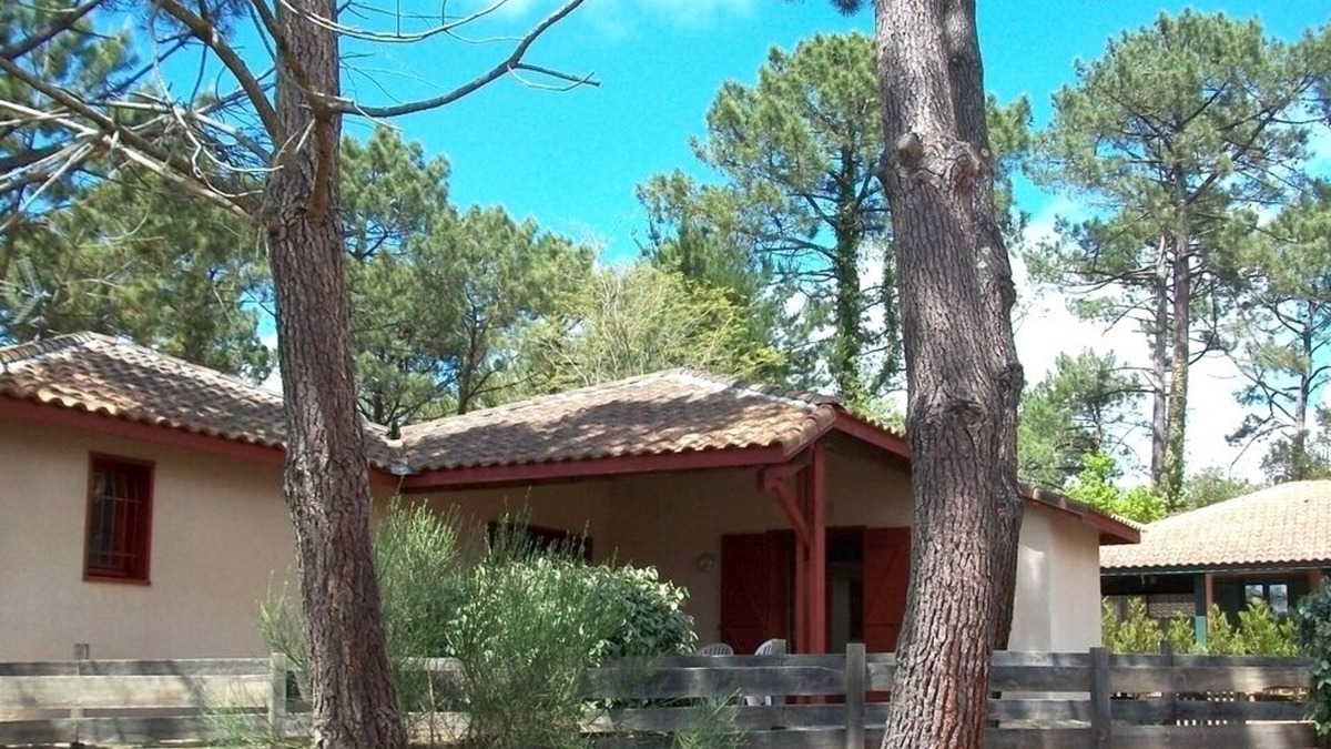 Moliets-et-Maa Villa | T2 villa in Moliets near beach and golf with residential pool