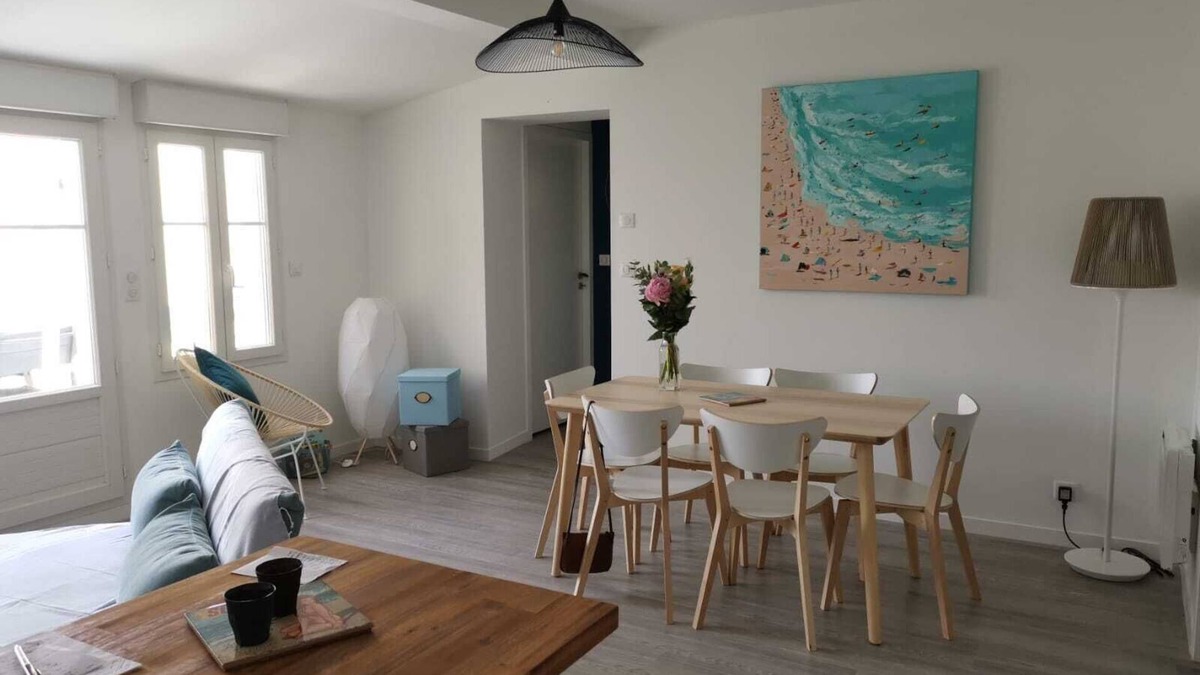 Soulac-sur-Mer Apartment | T3 apartment of 62 m2 with 15 m2 terrace in the heart of Soulac.
