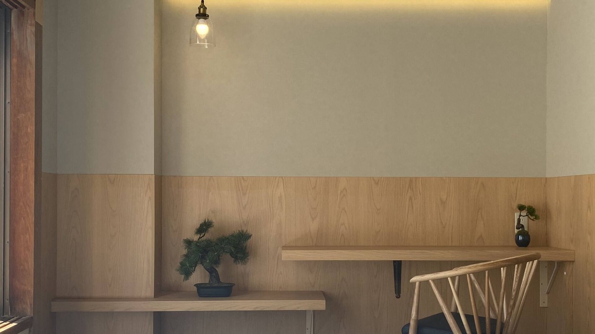 Takadanobaba Apartment | T3 - Extensively renovated by the team of award-winning designer hotel architects to preserve comfort, tradition and safety.