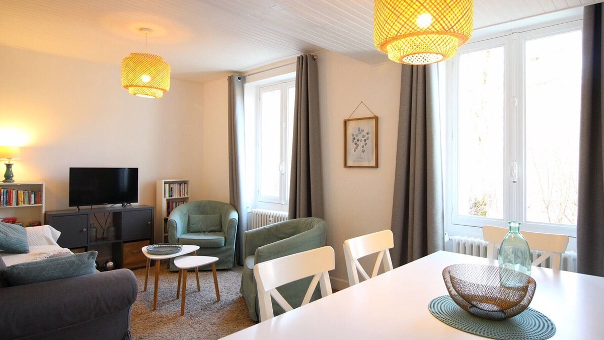 La Bourboule Apartment | T3 Garden Wifi La Bourboule, 5 pers