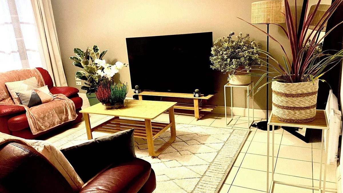 Bastide Saint-Louis Apartment | T3 just a stone's throw from the famous Place Carnot, in the heart of the city