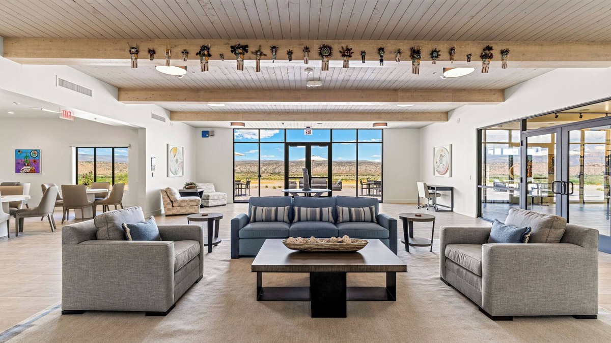 Clarkdale Hotel | Taawaki Inn