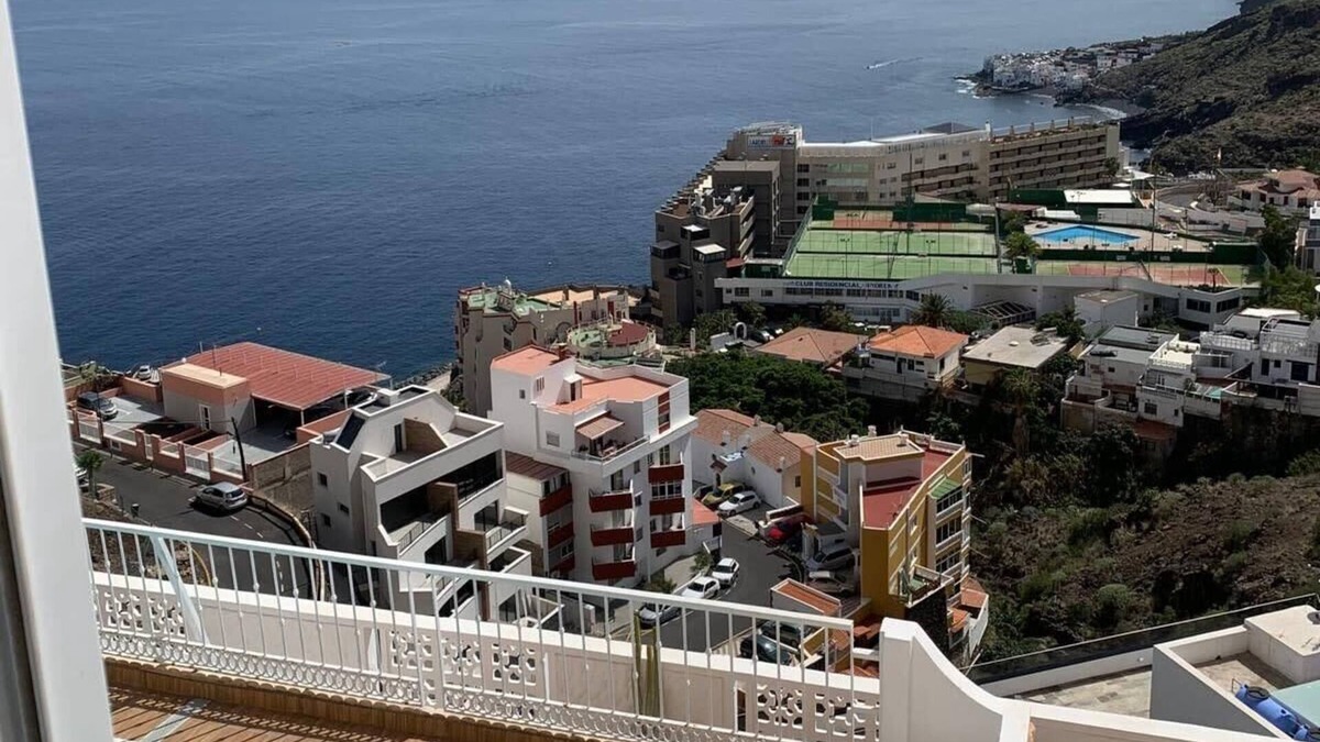 Tabaiba House | Tabaiba Pool & Views