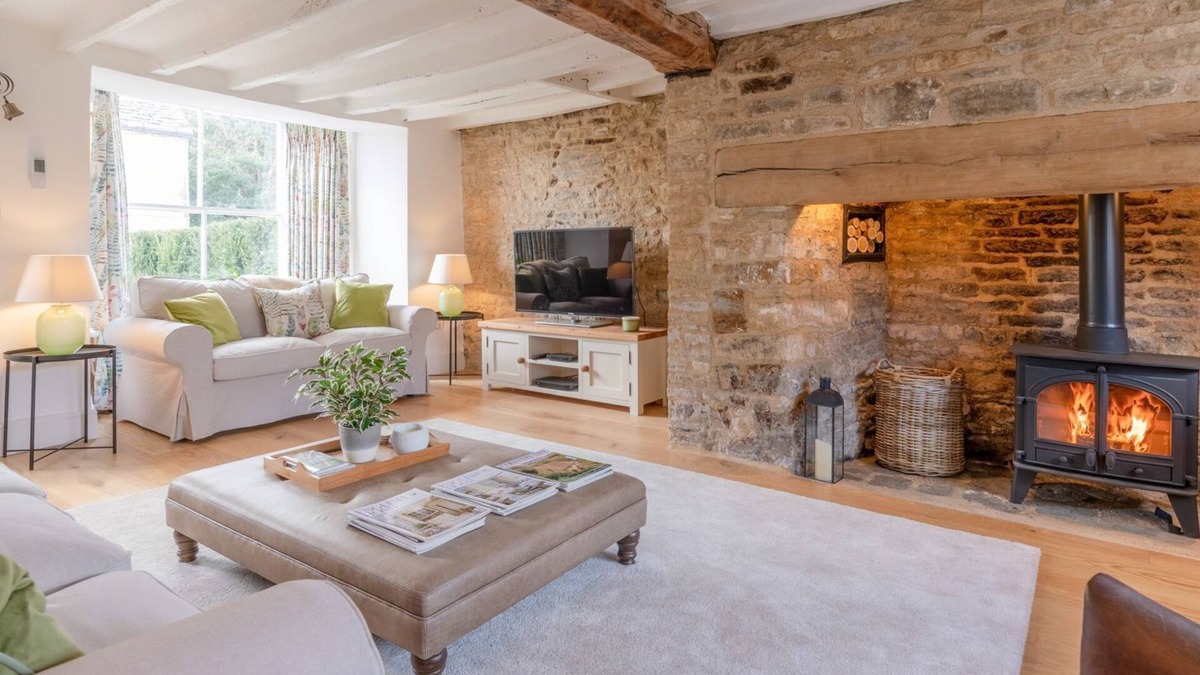 Charlbury Apartment | Tachbrook - sleeps 4 guests in 2 bedrooms