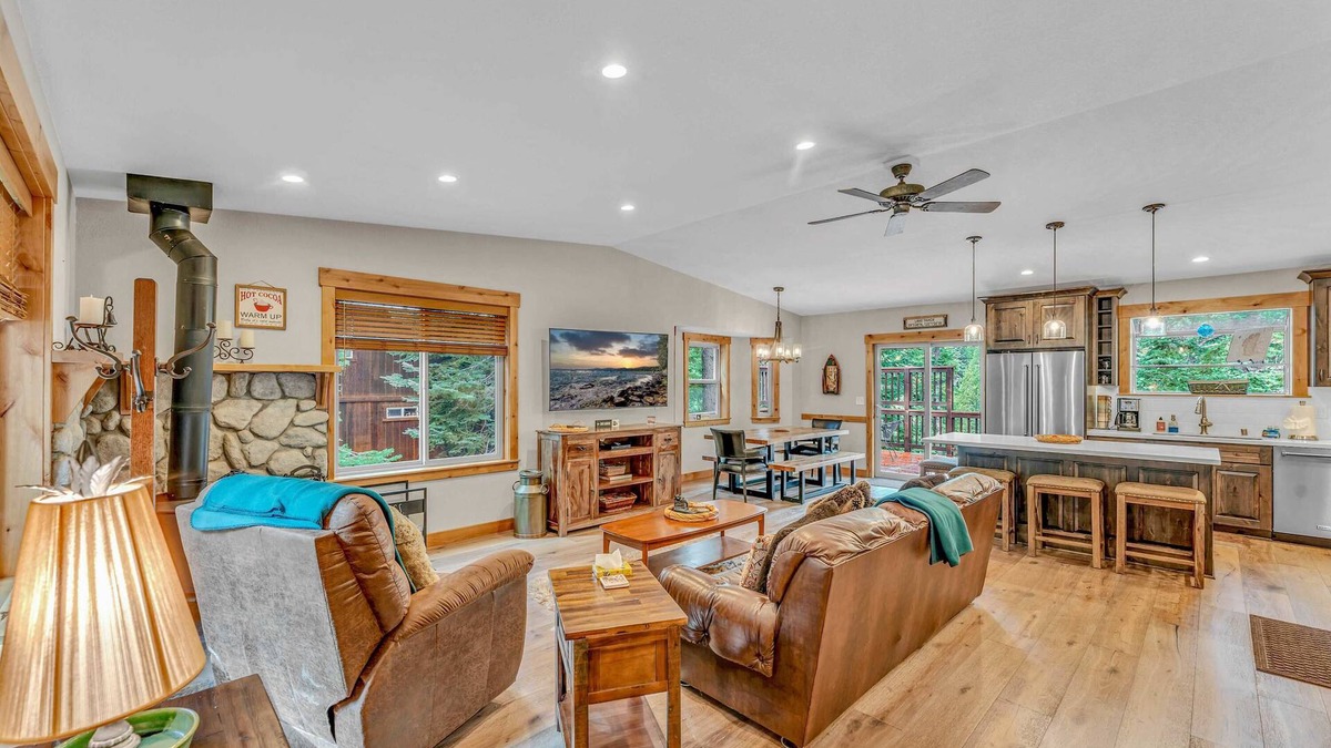 Kingswood Estates House | Tahoe Retreat with Scenic Views & Spacious Deck