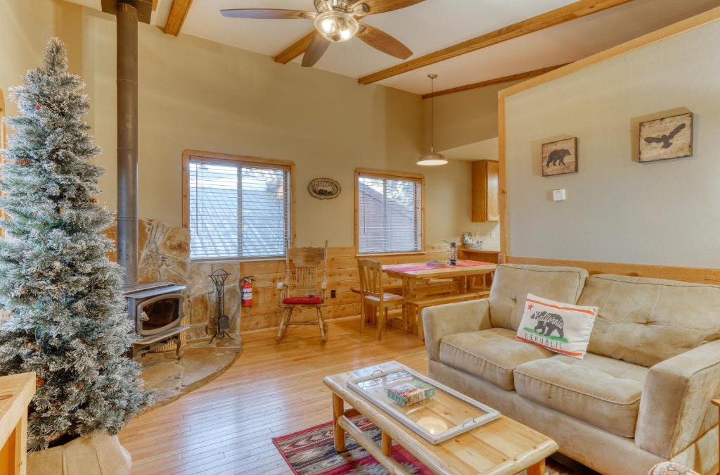 Tahoe Village House | Tahoe Treetop Escape