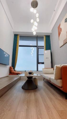 Huzhou Apartment | Taihu Lake Luxury Deluxe Duplex Apartment with Lake View