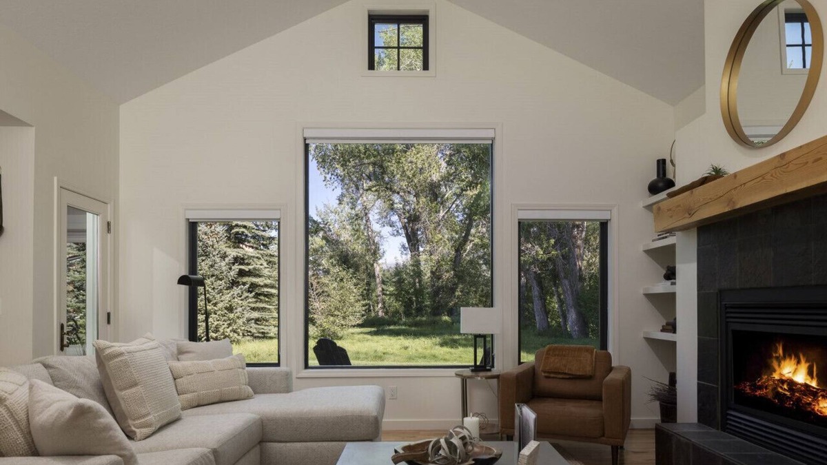 Driggs House | Tailwind Cabin Creek Front - Close to Targhee!