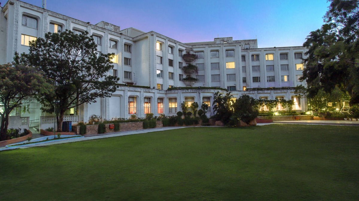 Banjara Hills Hotel | Taj Deccan