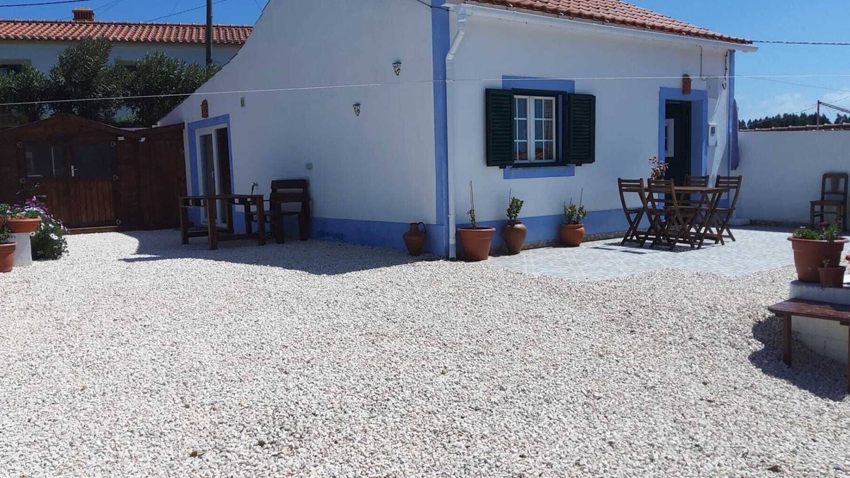 Sao Teotonio Cottage | Take it easy at this unique and tranquil getaway.