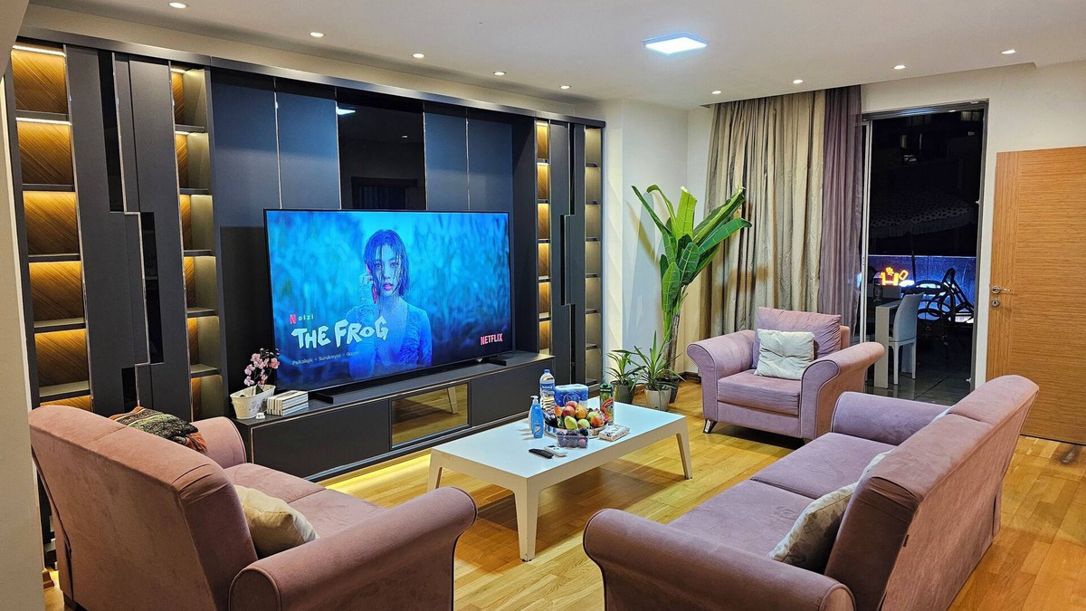 Harbiye Apartment | Taksim 3-bedroom apartment with AC, WiFi, POOL