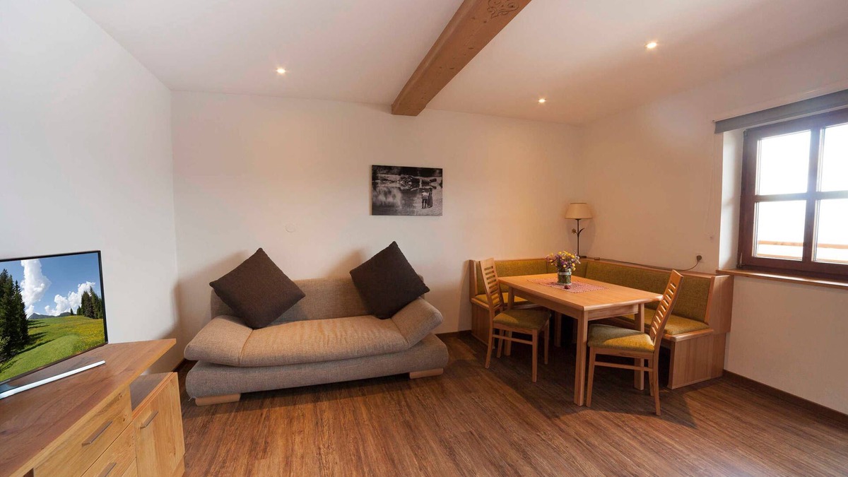 Altenmarkt im Pongau Apartment | Talblick-FerienwohnungHochnossler