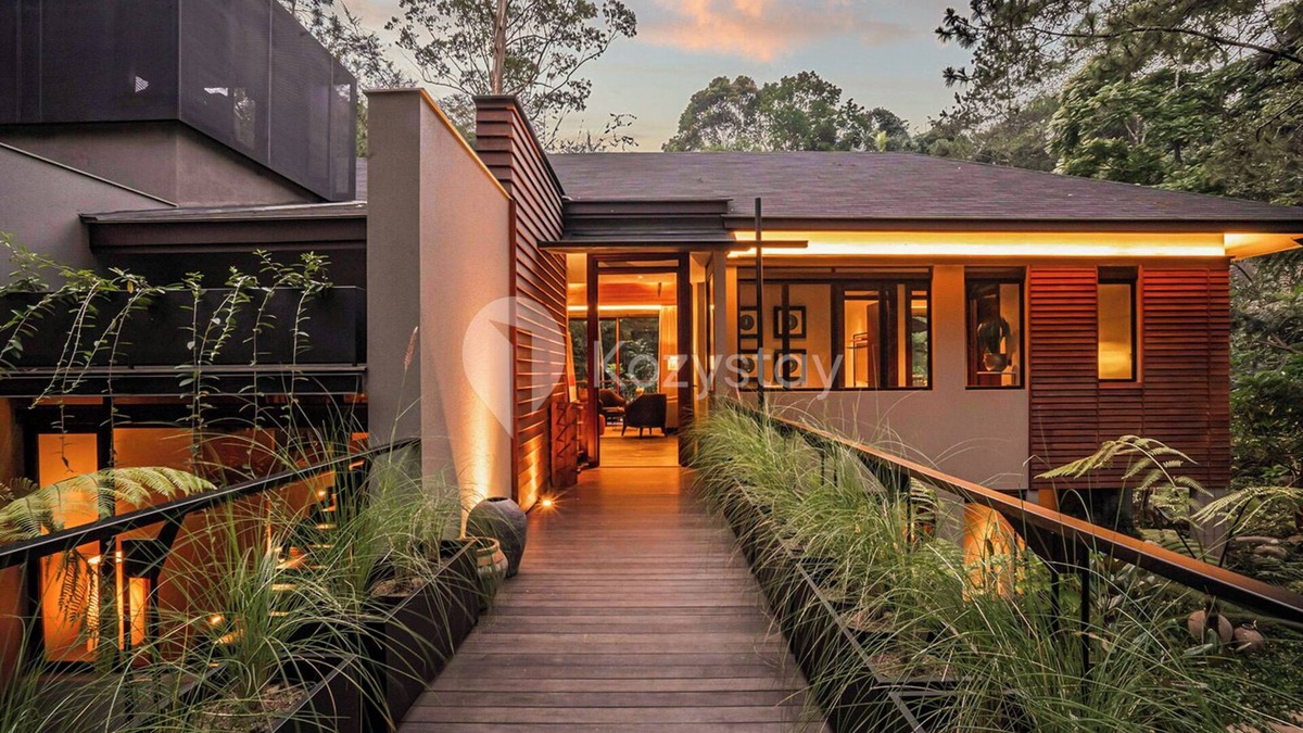 Bandung Villa | Taman Wisata Bougenville by Kozystay