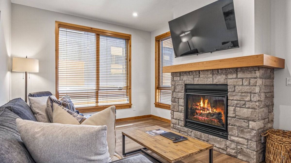 Canmore Apartment | Tamarack 211A