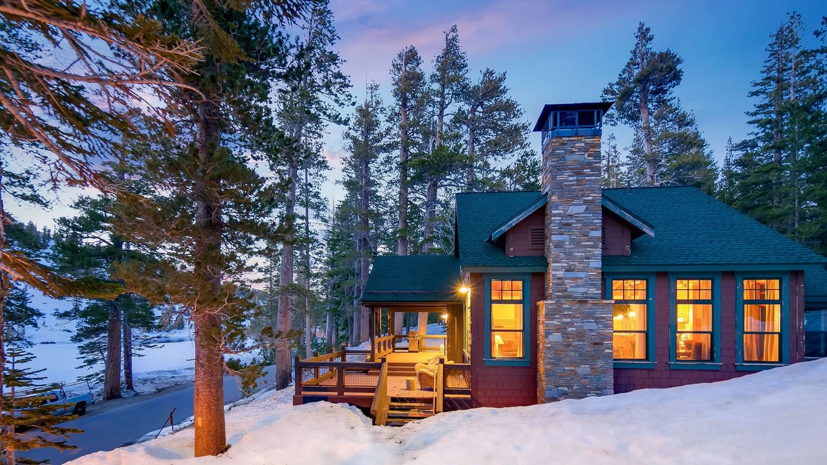 Mammoth Lakes Hotel | Tamarack Lodge and Resort