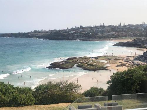 Tamarama Apartment | Tamarama Beachfront Apartment on Bondi to Bronte Walk
