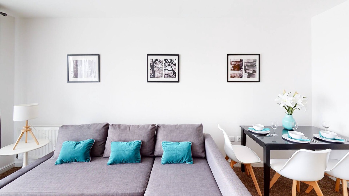 Hatfield Apartment | Tamblin Lodge - Fresh, Modern Apartment
