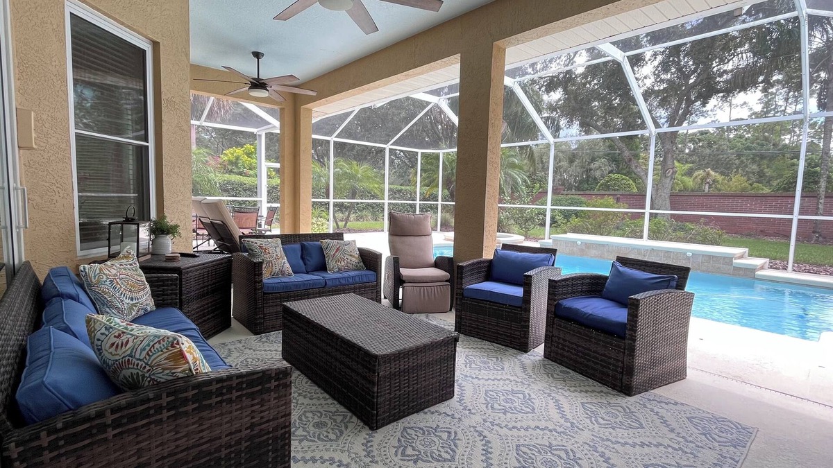 Lutz House | Tampa Family Home Sleeps 10