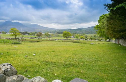 Bangor House | Tan y Bryn Bach