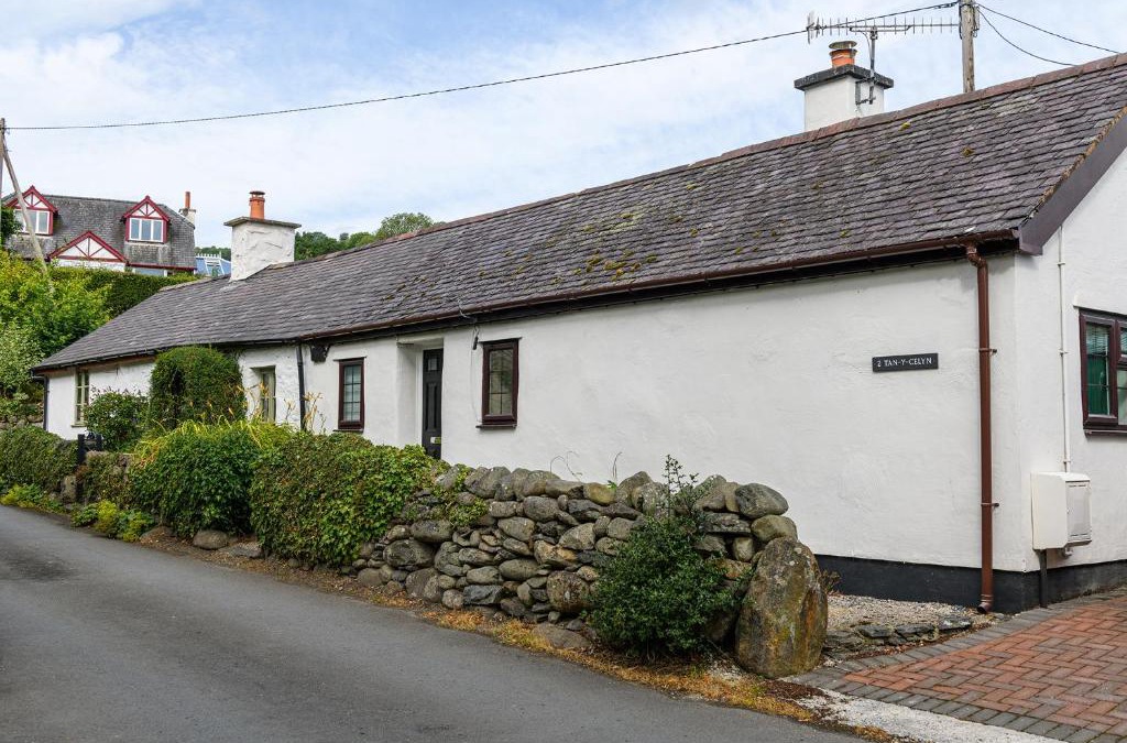Rowen House | Tan y Celyn