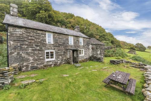 Dolwyddelan House | Tan Y Clogwyn