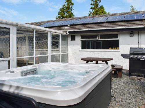 Llanilar House | Tan Y Gaer