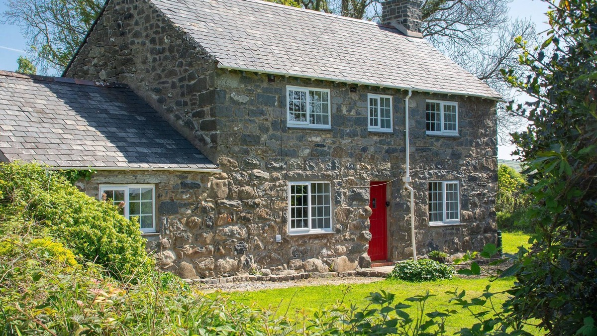 Rhyd-y-clafdy Cottage | Tanllyn - sleeps 8 guests in 4 bedrooms
