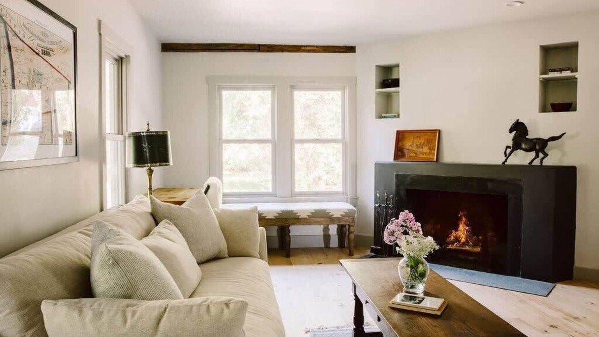 Pine Plains House | Tanner Farmhouse - Rural Cozy Escape