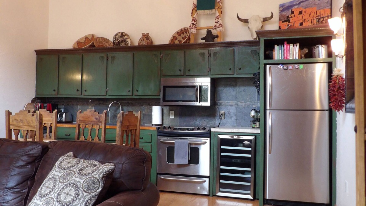 Taos Ski Valley Condo | Taos Ski Valley - Great Views and Lots of Room with Full Kitchen.