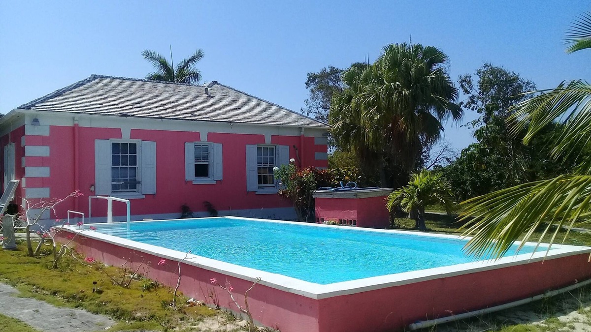 Rock Sound House | Tara Estates tucked away on a private property.