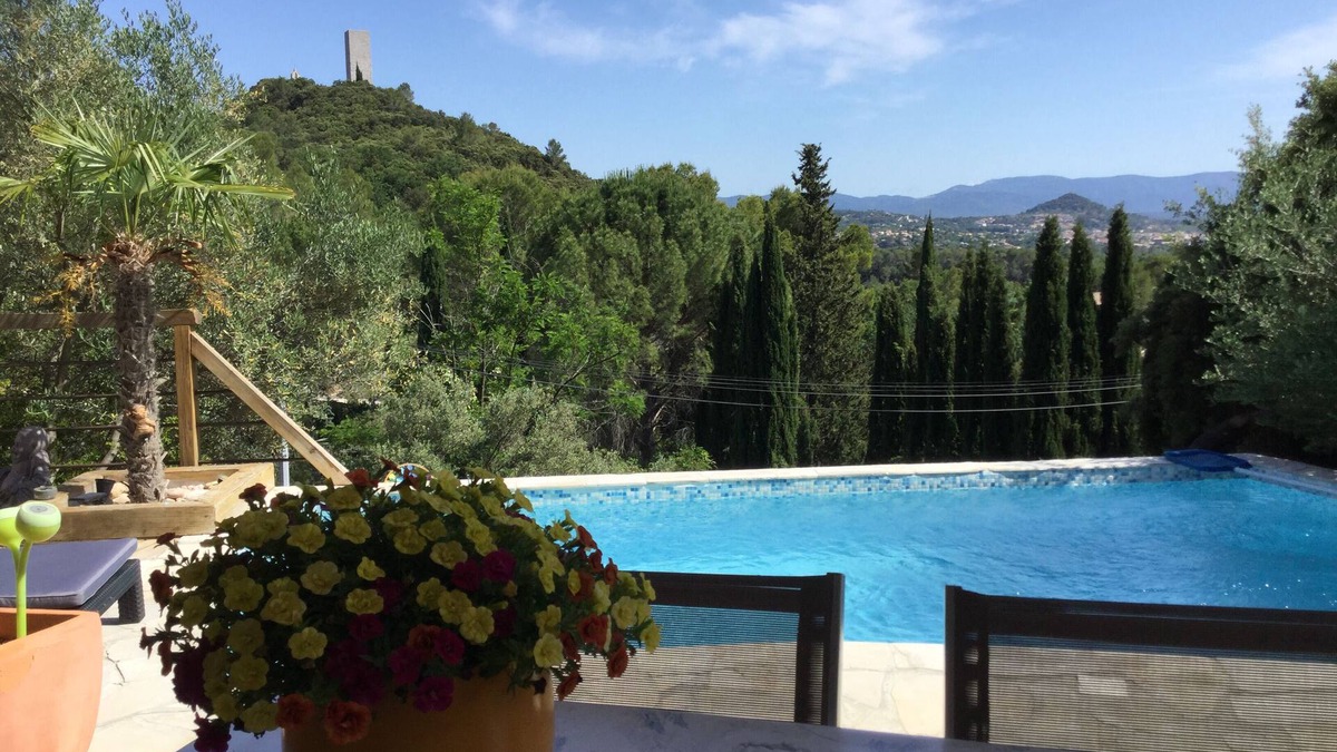 Taradeau Villa | Taradeau, Villa in a typical provencal setting, nice with magnificent view