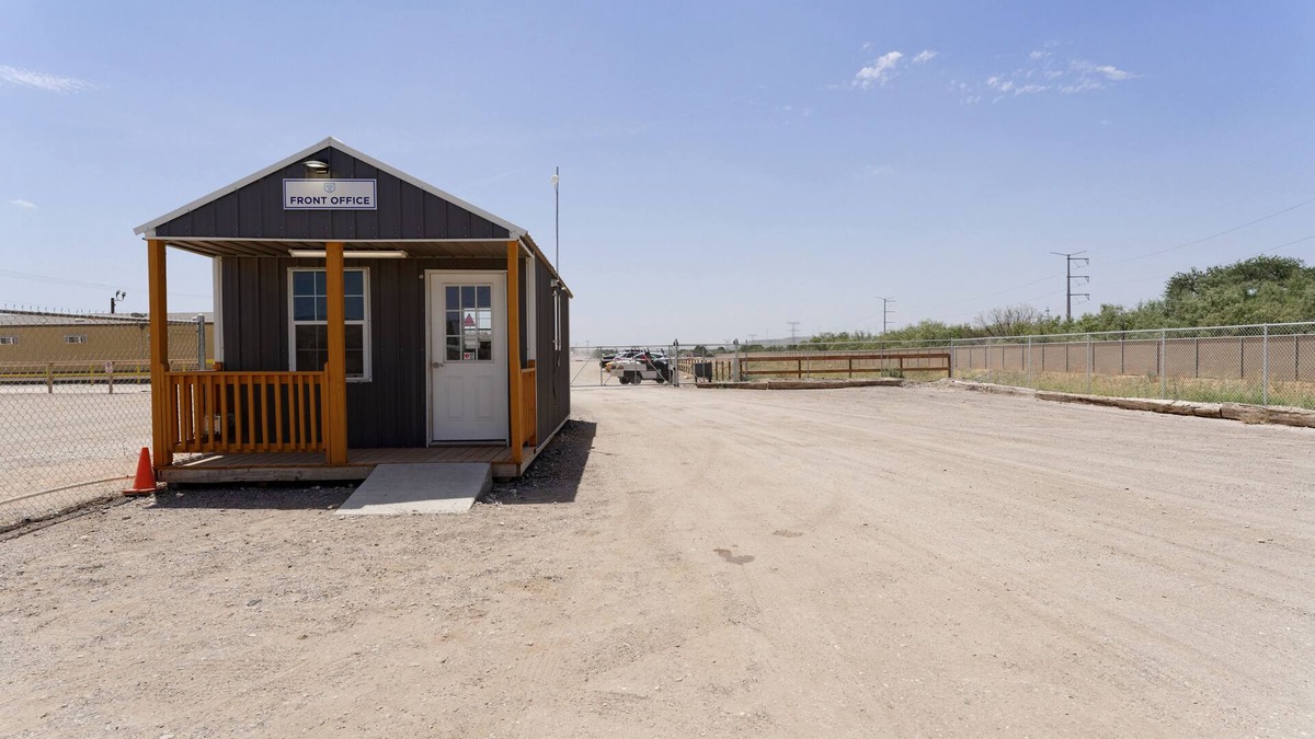 Big Spring Cabin | Target Hospitality - Big Spring Lodge