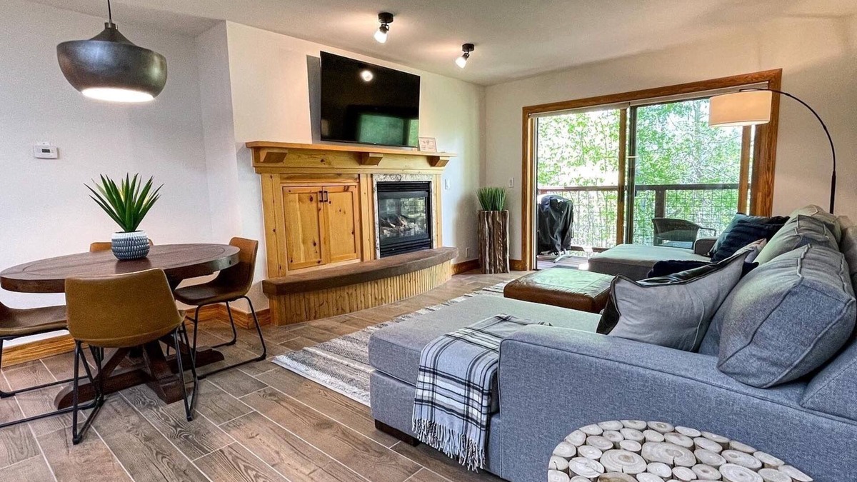 Driggs Condo | Targhee Creekside Condo - direct shuttle service to Targhee!