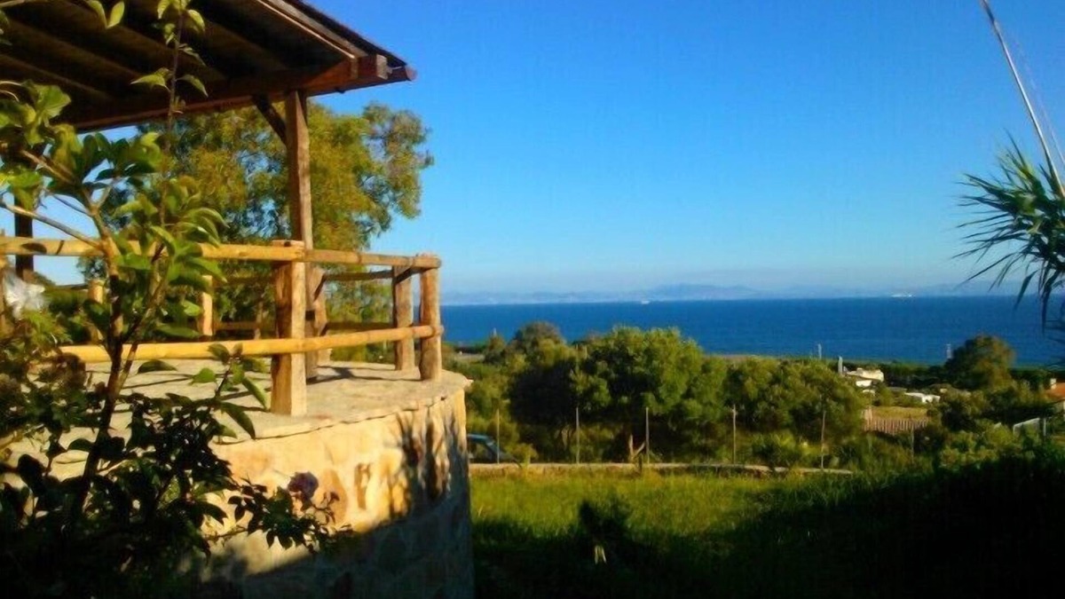 Valdevaqueros House | Tarifa - view of Africa, house by the sea, pets welcome