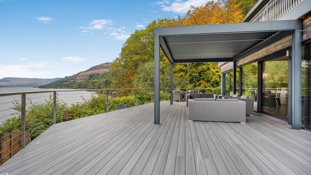 St Fillans House | Tarken House - Five Bedroom House, Sleeps 10
