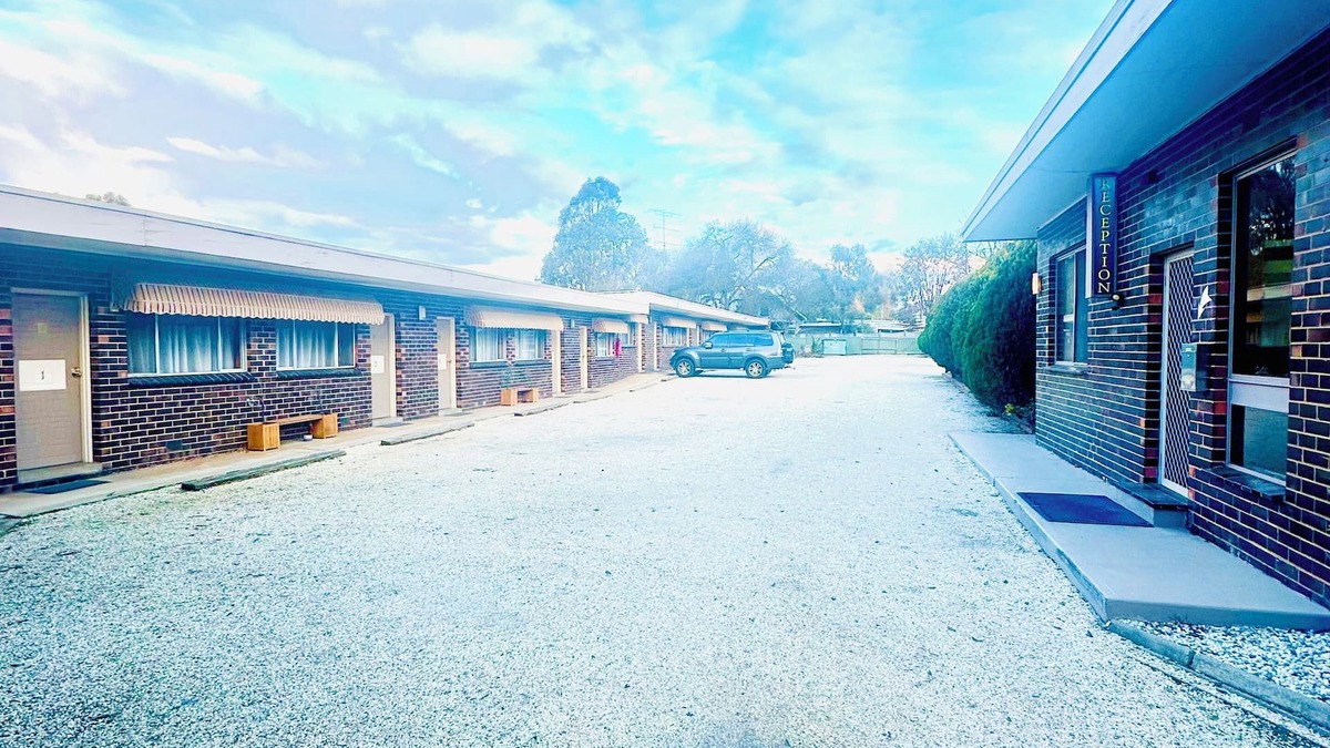 Yea Hotel | Tartan Motel