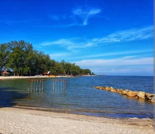 Sungai Pelek Villa | Tasik Dedap