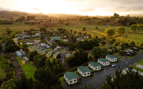 Waitakaruru Resort | Tasman Holiday Parks - Miranda