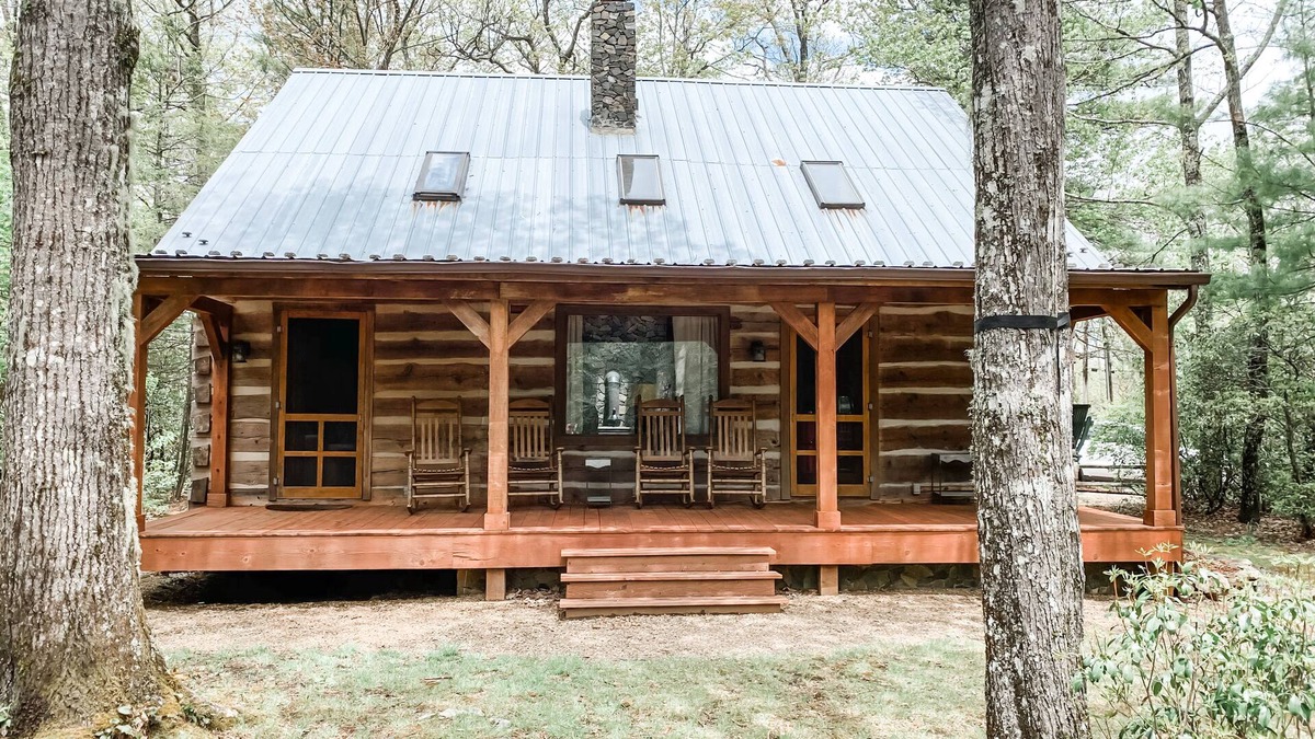 Newland Cabin | Taste of the Gorge - A True Log Cabin Experience
