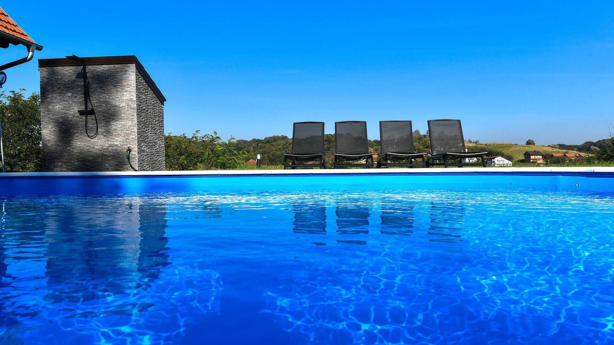 Gornja Stubica House | Tasteful property with many amenities and beautiful panoramic views of the countryside.