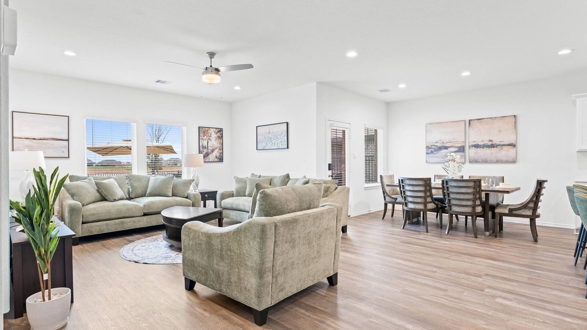 Katy House | Tastefully furnished apartment in Katy!