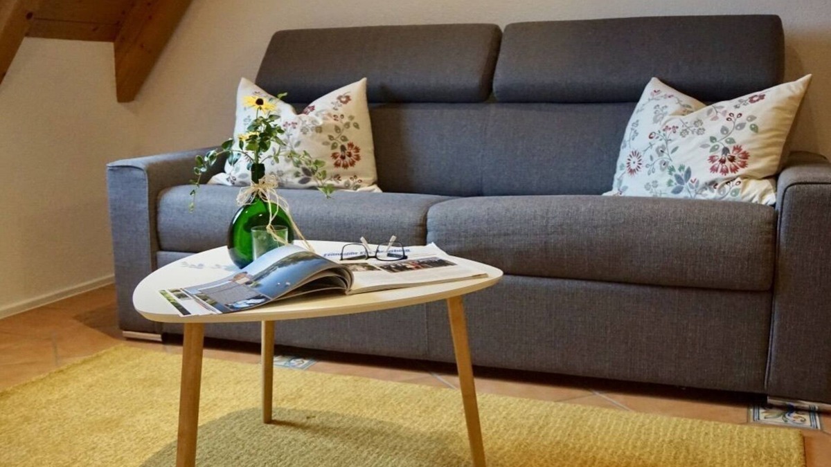 Sugenheim Apartment | Tastefully renovated 2-room non-smoking apartment with a wonderful view of the garden