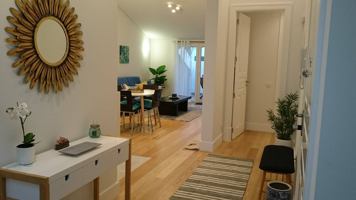 Sao Sebastiao da Pedreira Apartment | Tauro 195-Beautiful 2 bedroom apartment elevator, King Size ensuite and terrace