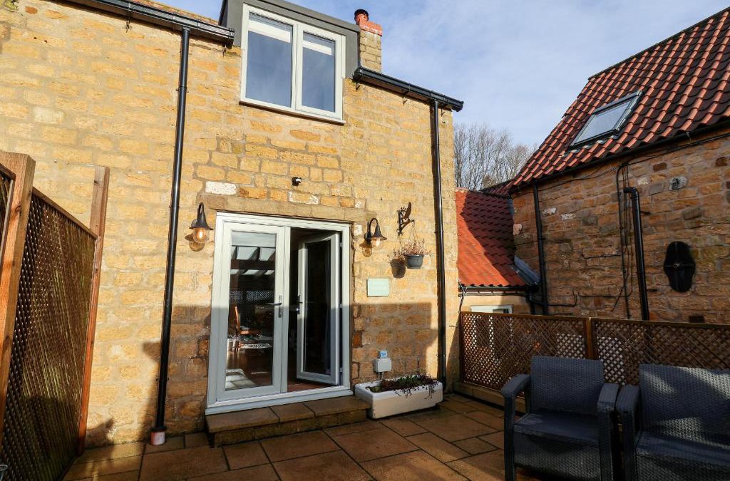 Scarborough House | Tawny Cottage