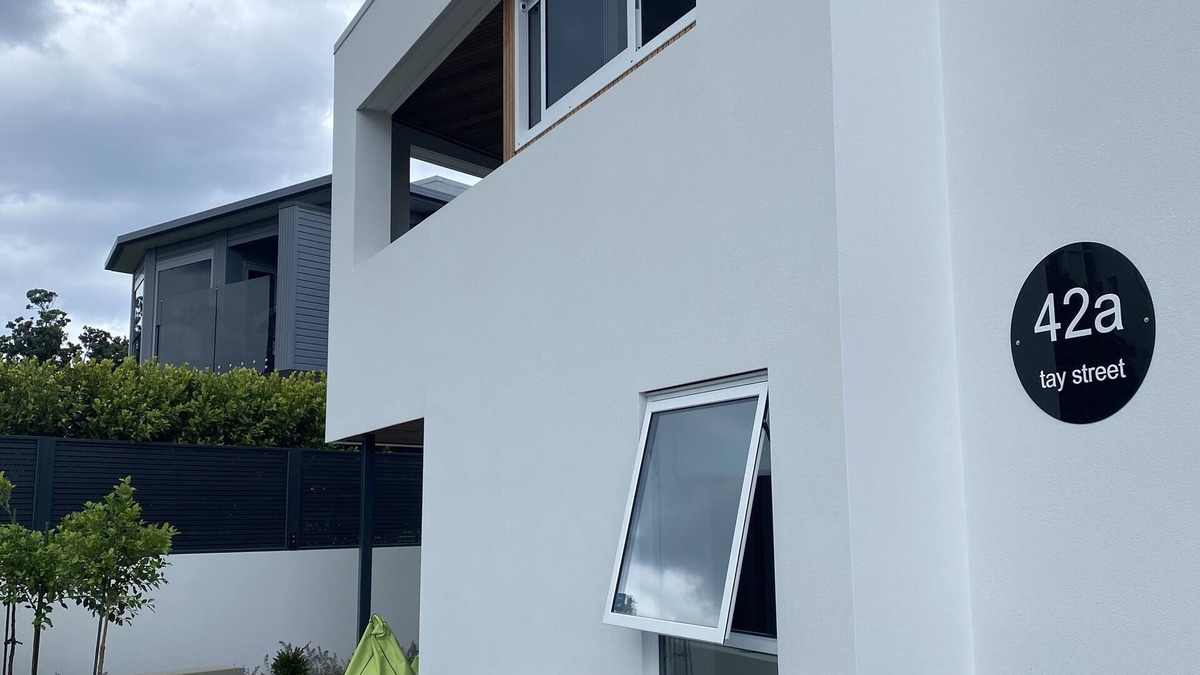Mount Maunganui Apartment | Tay Street Apartment