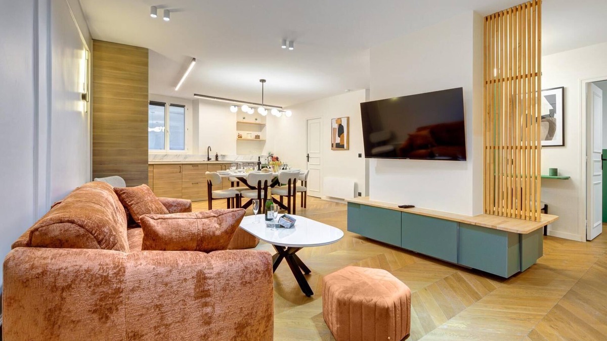 Quartier du Pont-de-Flandre Apartment | TBS 122 - Apartment with contemporary flair
